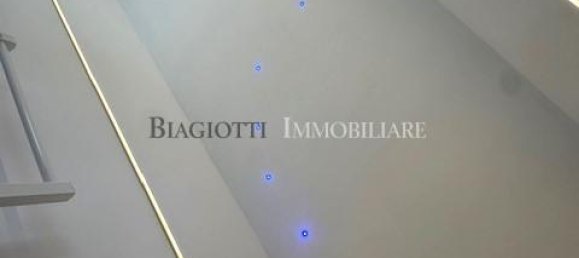 5 rooms House in Livorno, Italy No. 15291 20