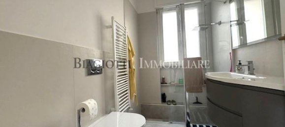5 rooms House in Livorno, Italy No. 15291 16