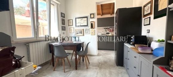 5 rooms House in Livorno, Italy No. 15291 15