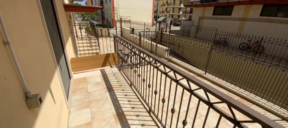 9غرفة شقة في Poggiorsini, Italy رقم 96418 2