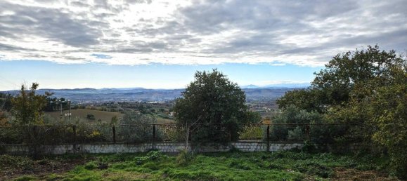 4 rooms House in Montecosaro, Italy No. 72876 11