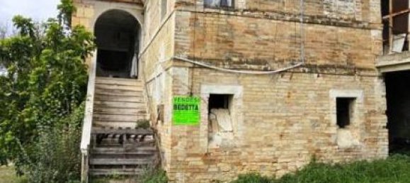 4 rooms House in Montecosaro, Italy No. 72876 4