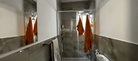 2 bedrooms Penthouse in Santa Venera, Malta No. 5252 13