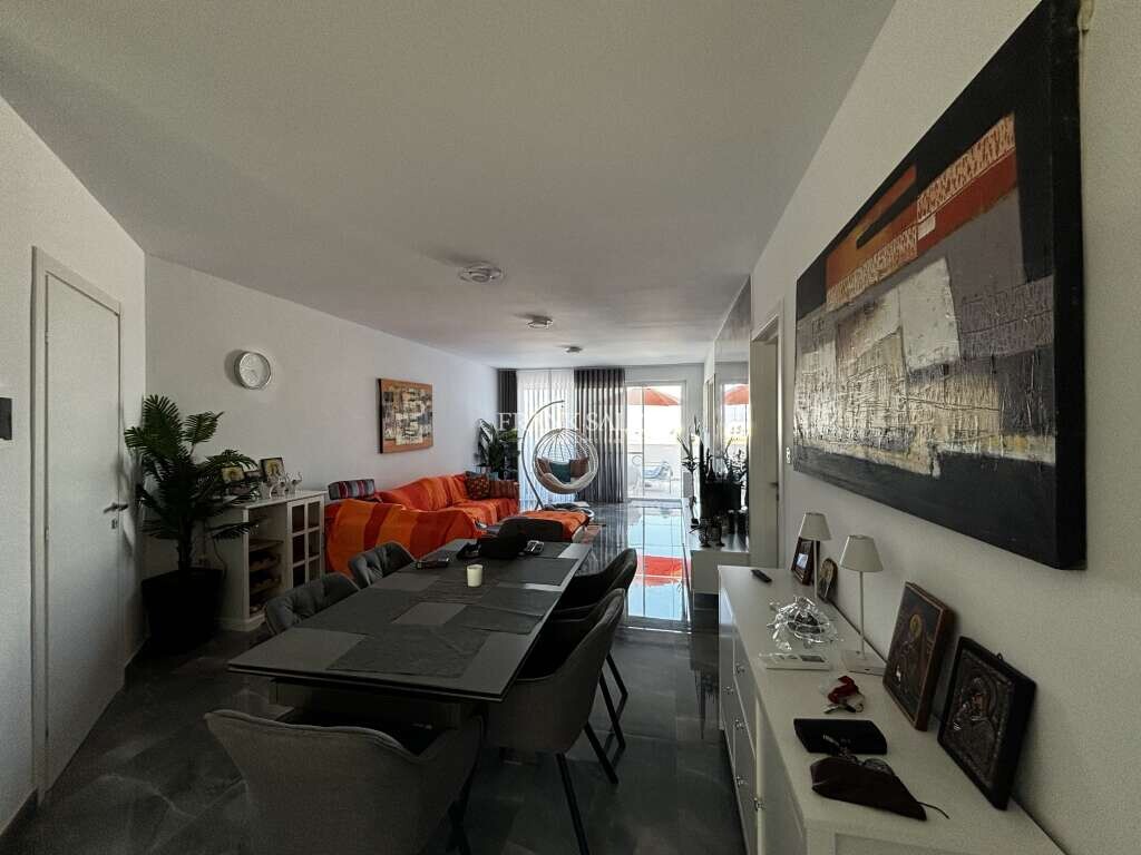 2 bedrooms Penthouse in Santa Venera, Malta No. 5252