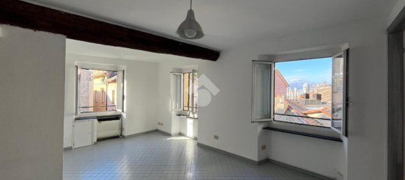 7 rooms Apartment in Genoa, Italy No. 233821 4