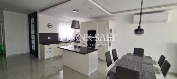 3 bedrooms Apartment in San Gwann, Malta No. 5408 3