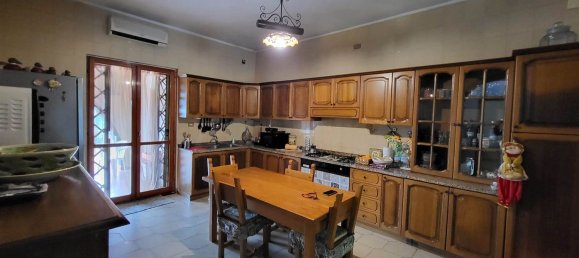 Дом с 3 комнатами в Сиракузы, Италия № 250001 10