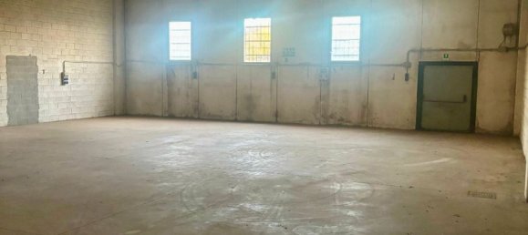 Entrepôt à Malnate, Italy 250m² No. 336412 13