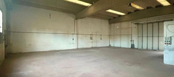 Entrepôt à Malnate, Italy 250m² No. 336412 8