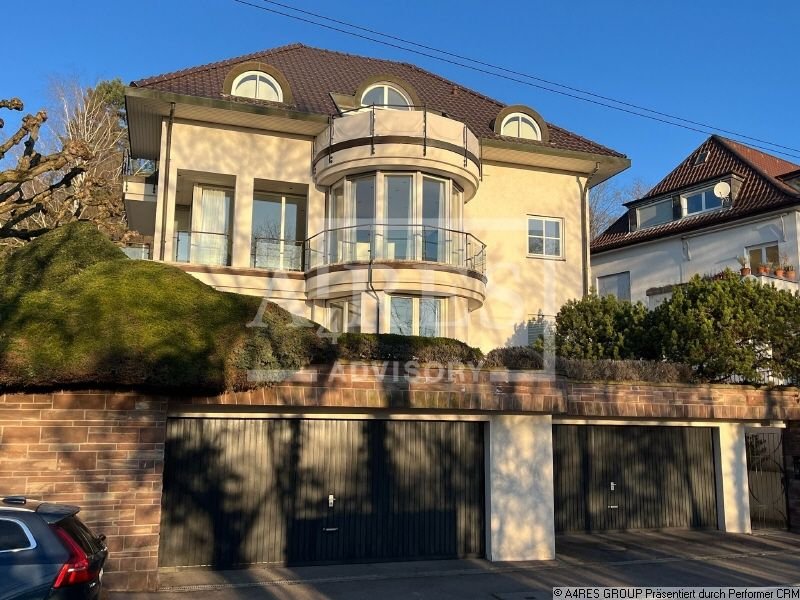 9 rooms Villa in Stuttgart, Germany No. 91213