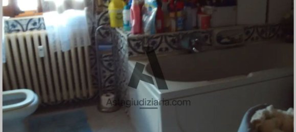 4 Schlafzimmer Wohnung in Novi di Modena, Italy, Nr. 327420 17