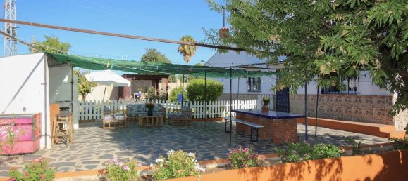 5 bedrooms Villa in Alhaurin de la Torre, Spain No. 78271 3