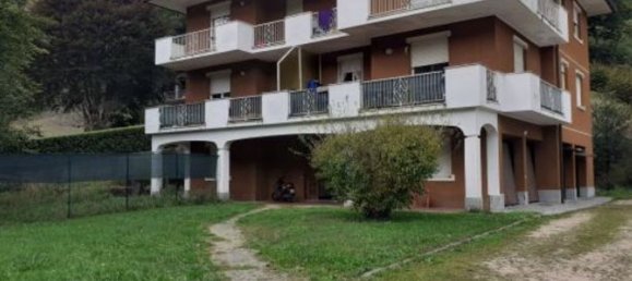 2 rooms Apartment in Castello Cabiaglio, Italy No. 3222 40