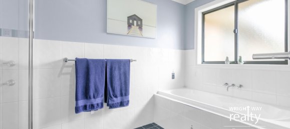 5 bedrooms House in Worrigee, Australia No. 764 10