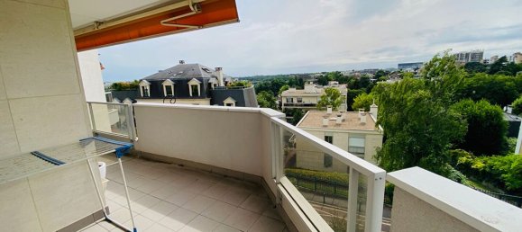 2 bedrooms Apartment in Nogent-sur-Marne, France No. 174194 2