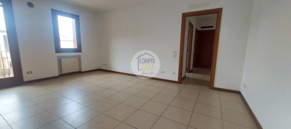 Квартира с 2 спальнями в Сан Джованни Лупатото, Италия № 297759 2