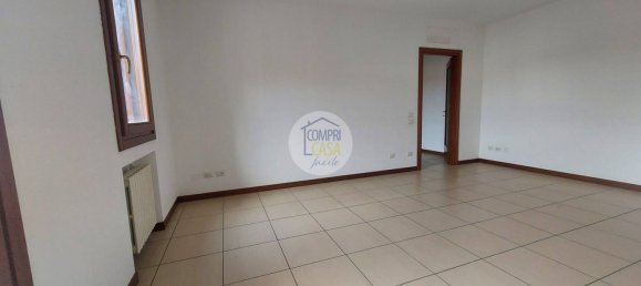 Квартира с 2 спальнями в Сан Джованни Лупатото, Италия № 297759 3