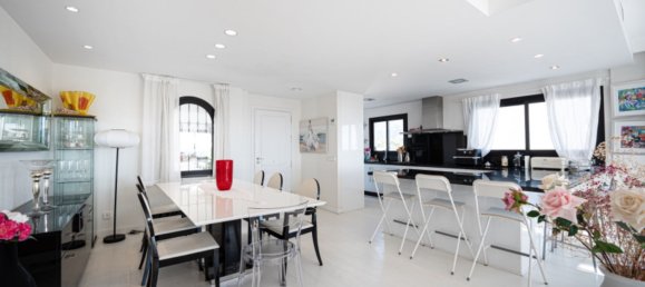 3 bedrooms Penthouse in Marbella, Spain No. 149073 11