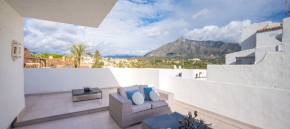 3 bedrooms Penthouse in Marbella, Spain No. 149073 8