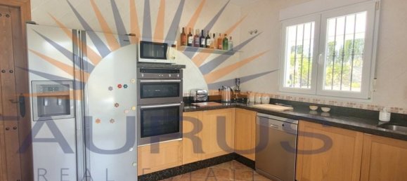 3 chambres Villa à Canillas De Albaida, Spain No. 186067 12