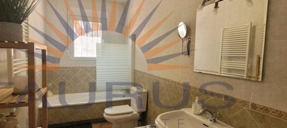 3 chambres Villa à Canillas De Albaida, Spain No. 186067 24