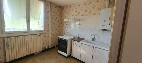 2 bedrooms Apartment in Chalon-sur-Saone, France No. 358931 3