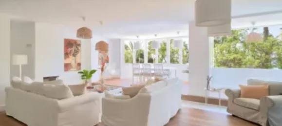 4 Schlafzimmer Wohnung in El Limonar, Spain, Nr. 48836 2