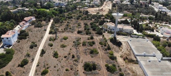  Land in Luz, Portugal No. 59193 5