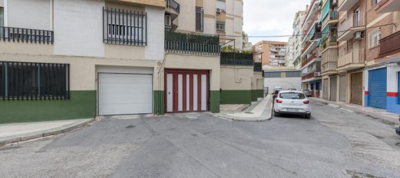 18m² Garage in Granada, Spain No. 166665 2