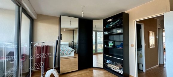 3 bedrooms Apartment in Orleans, France No. 55553 12