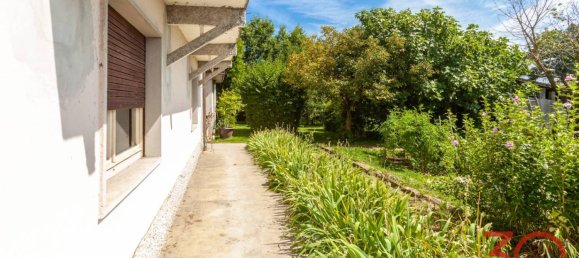 1 bedroom Apartment in Tradate, Italy No. 294948 3