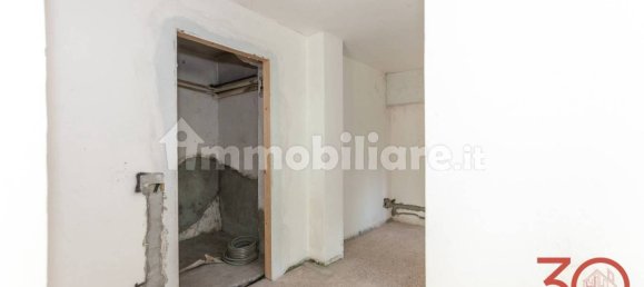 1 bedroom Apartment in Tradate, Italy No. 294948 8