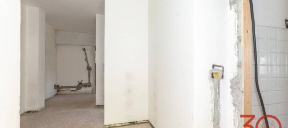 1 bedroom Apartment in Tradate, Italy No. 294948 7