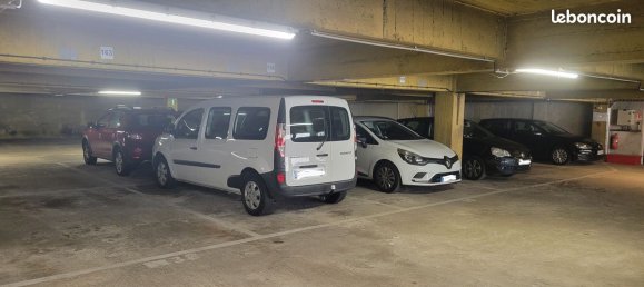  Parking in Saint-Etienne, France No. 341394 2