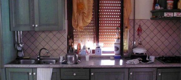 Квартира с 4 комнатами в Бриндизи, Италия № 226547 2