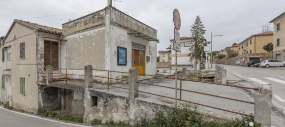Casa de 7 habitaciónes en Osimo, Italy No. 149420 13