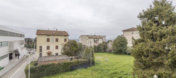 Casa de 7 habitaciónes en Osimo, Italy No. 149420 21