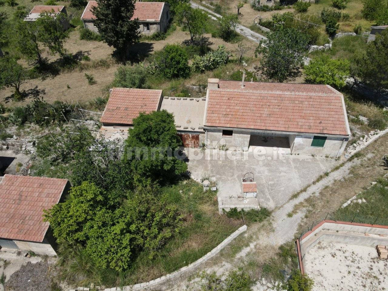 2 bedrooms House in Ragusa, Italy No. 353569