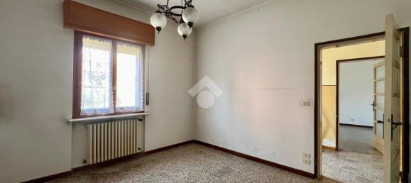 4-salle Villa à Presezzo, Italy No. 2457 14