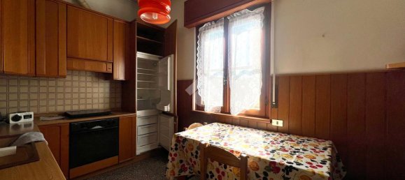 4-salle Villa à Presezzo, Italy No. 2457 8