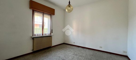 4-salle Villa à Presezzo, Italy No. 2457 17