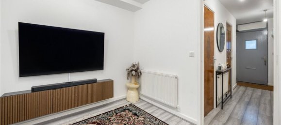 2 Schlafzimmer Haus in Colindale, United Kingdom, Nr. 7841 8