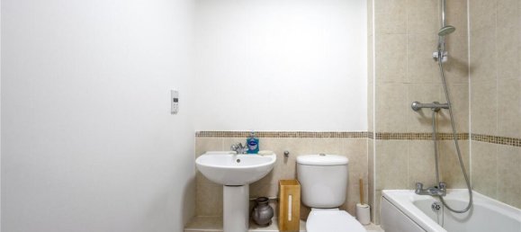 2 Schlafzimmer Haus in Colindale, United Kingdom, Nr. 7841 6