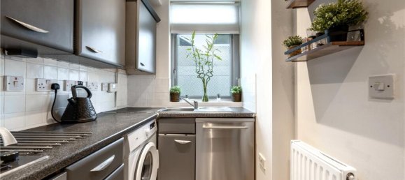 2 Schlafzimmer Haus in Colindale, United Kingdom, Nr. 7841 12