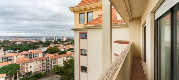 Apartamento de 3 dormitorios en Cascais, Portugal No. 102685 9