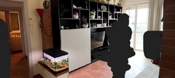 4 rooms Apartment in Lomagna, Italy No. 5196 2