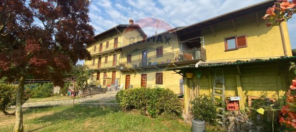 3 bedrooms House in Meina, Italy No. 380084 3