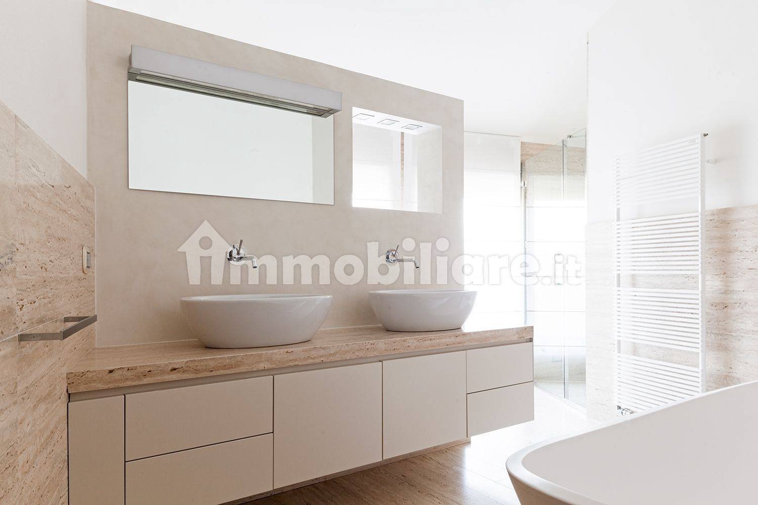 4 rooms Building in Colorno, Italy No. 223313