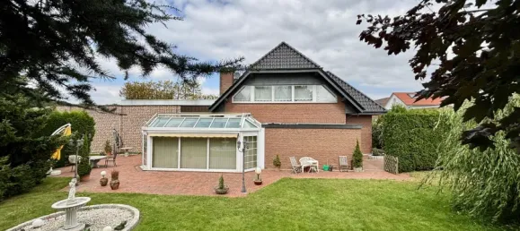 8 rooms Building in Herford, Germany No. 344448 4