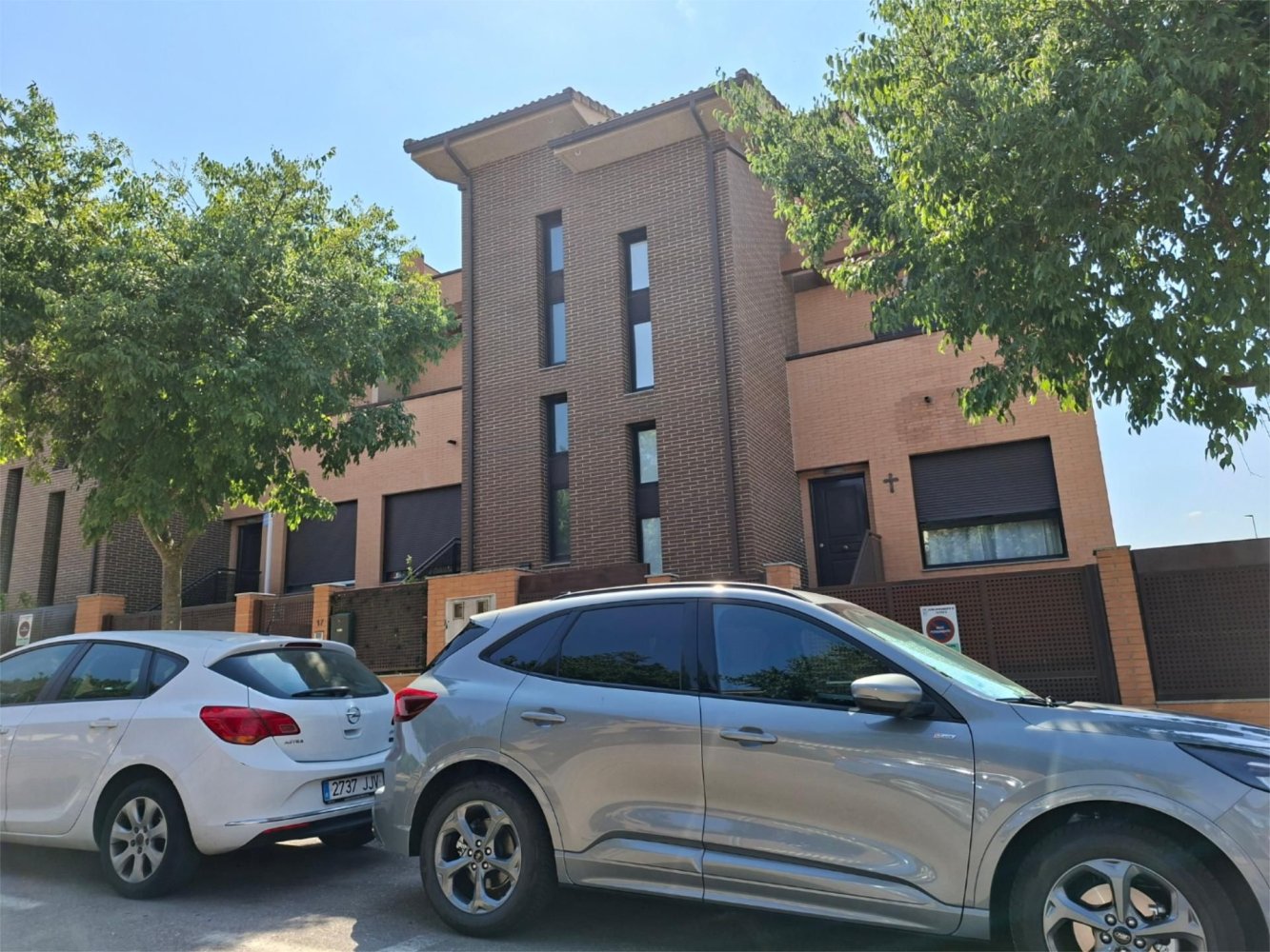 Adosado de 5 dormitorios en Cáceres, Spain No. 189366